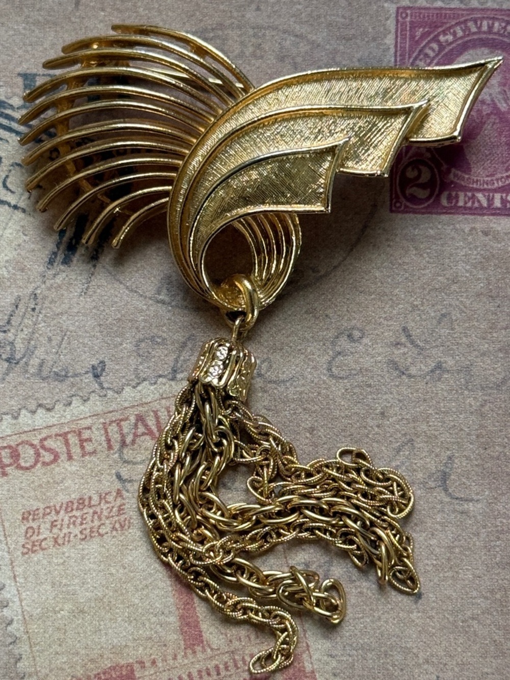VINTAGE LISNER Tassel Brooch MCM